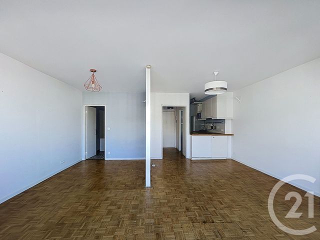 Appartement T1 à vendre - 1 pièce - 36.1 m2 - VILLEJUIF - 94 - ILE-DE-FRANCE - Century 21 K.B. Immobilier