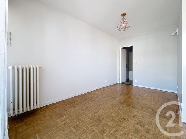 Appartement T1 à vendre - 1 pièce - 36.1 m2 - VILLEJUIF - 94 - ILE-DE-FRANCE - Century 21 K.B. Immobilier