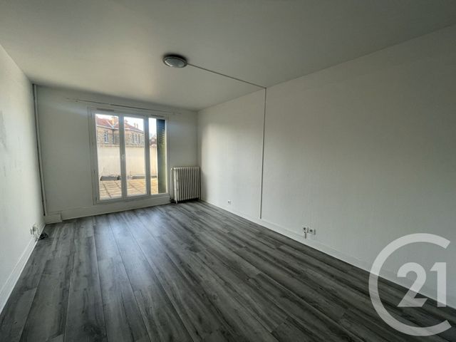 Appartement à louer - 3 pièces - 70.97 m2 - VITRY SUR SEINE - 94 - ILE-DE-FRANCE - Century 21 K.B. Immobilier