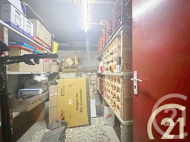 maison à vendre - 10 pièces - 160.0 m2 - VILLEJUIF - 94 - ILE-DE-FRANCE - Century 21 K.B. Immobilier