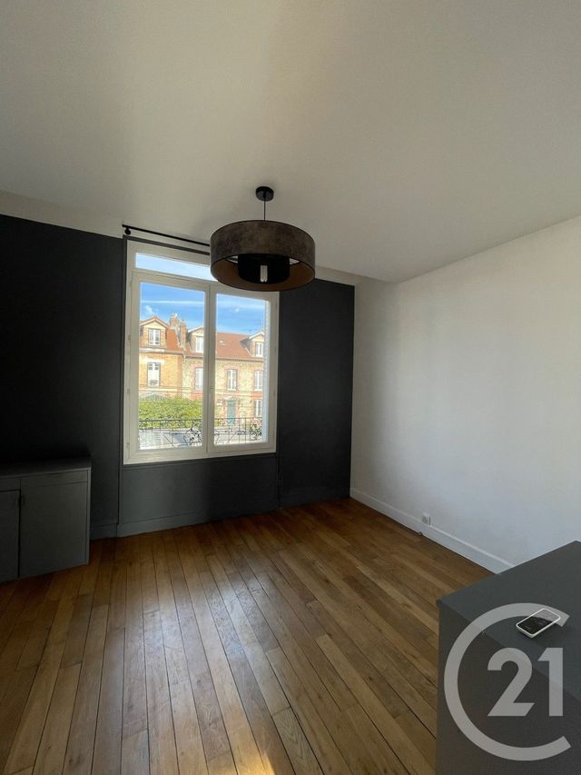 Appartement à louer - 3 pièces - 53.7 m2 - CACHAN - 94 - ILE-DE-FRANCE - Century 21 K.B. Immobilier