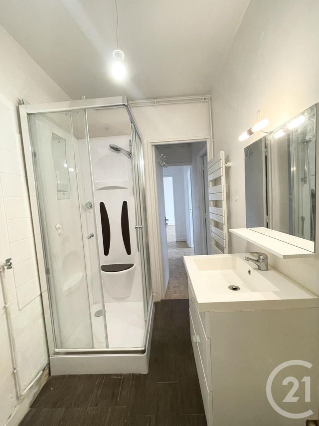 Appartement F2 à louer - 2 pièces - 43.03 m2 - VILLEJUIF - 94 - ILE-DE-FRANCE - Century 21 K.B. Immobilier