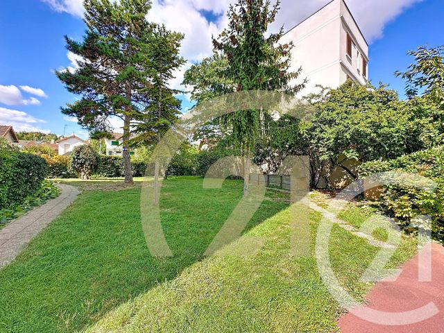 Appartement F2 à louer - 2 pièces - 52.5 m2 - VITRY SUR SEINE - 94 - ILE-DE-FRANCE - Century 21 K.B. Immobilier