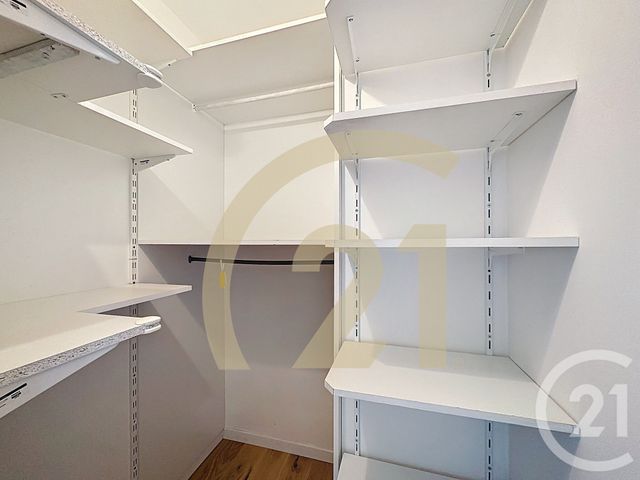 Appartement F2 à louer - 2 pièces - 52.5 m2 - VITRY SUR SEINE - 94 - ILE-DE-FRANCE - Century 21 K.B. Immobilier