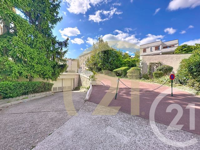 Appartement F2 à louer - 2 pièces - 52.5 m2 - VITRY SUR SEINE - 94 - ILE-DE-FRANCE - Century 21 K.B. Immobilier