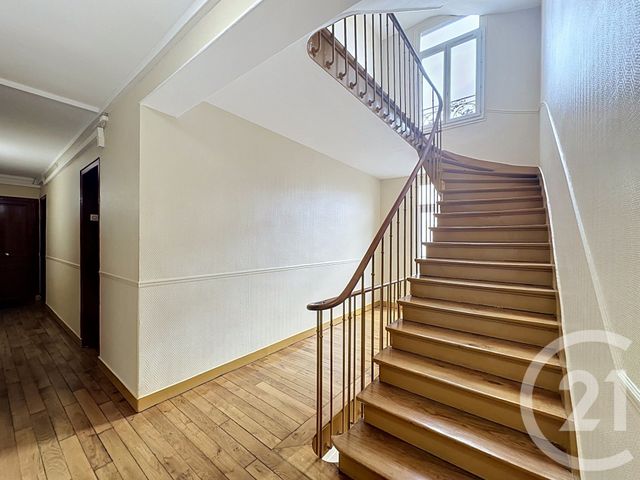 Appartement F1 à vendre - 1 pièce - 16.46 m2 - VILLEJUIF - 94 - ILE-DE-FRANCE - Century 21 K.B. Immobilier