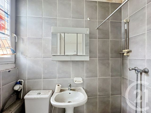 Appartement F1 à vendre - 1 pièce - 16.46 m2 - VILLEJUIF - 94 - ILE-DE-FRANCE - Century 21 K.B. Immobilier