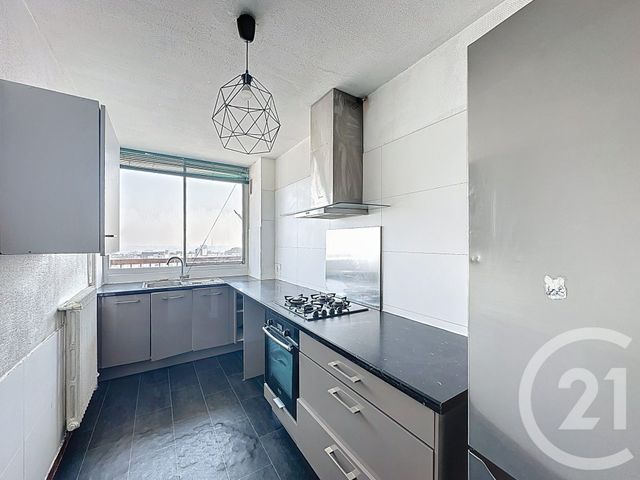 Appartement F4 à vendre - 4 pièces - 86.9 m2 - VILLEJUIF - 94 - ILE-DE-FRANCE - Century 21 K.B. Immobilier