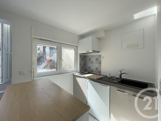 Appartement Studio à louer - 1 pièce - 27.2 m2 - ARCUEIL - 94 - ILE-DE-FRANCE - Century 21 K.B. Immobilier