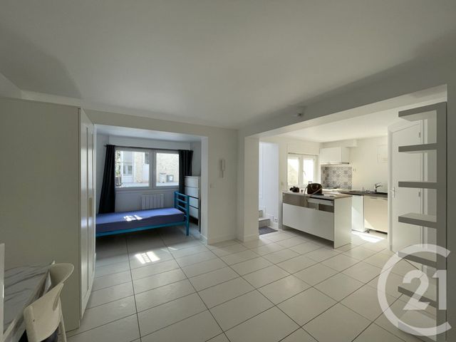 Appartement Studio à louer - 1 pièce - 27.2 m2 - ARCUEIL - 94 - ILE-DE-FRANCE - Century 21 K.B. Immobilier