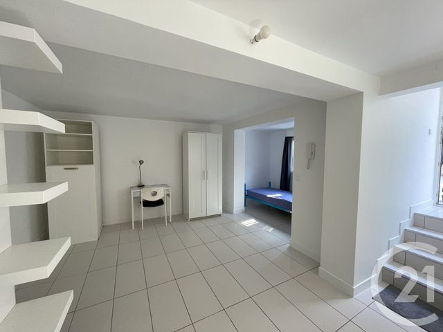 Appartement Studio à louer - 1 pièce - 27.2 m2 - ARCUEIL - 94 - ILE-DE-FRANCE - Century 21 K.B. Immobilier