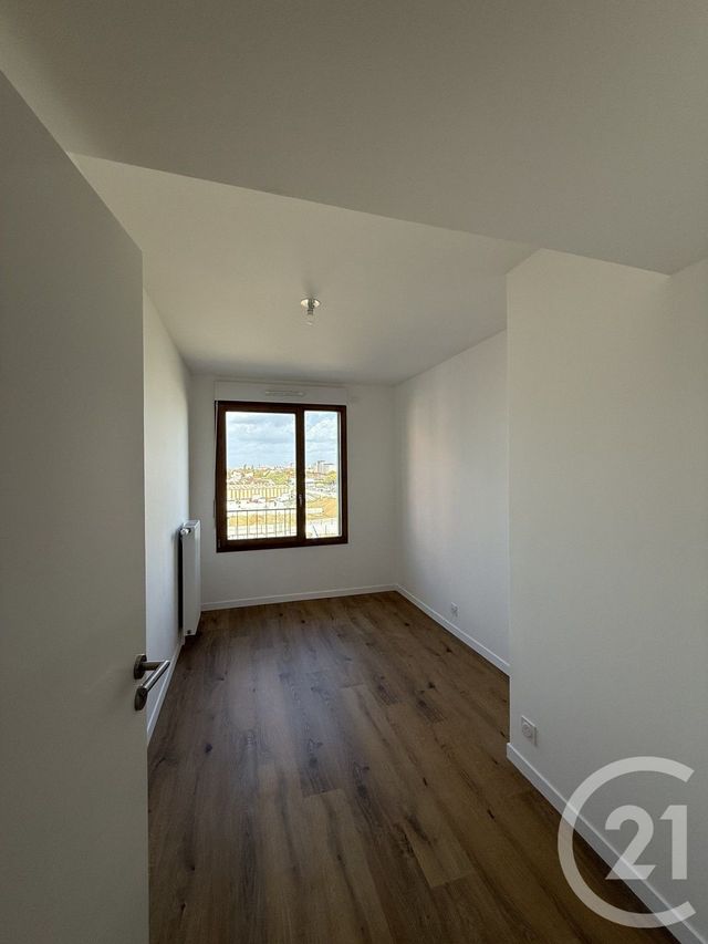 Appartement F3 à louer - 3 pièces - 64.63 m2 - VITRY SUR SEINE - 94 - ILE-DE-FRANCE - Century 21 K.B. Immobilier