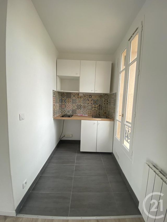 Appartement F2 à louer - 2 pièces - 32.72 m2 - VILLEJUIF - 94 - ILE-DE-FRANCE - Century 21 K.B. Immobilier