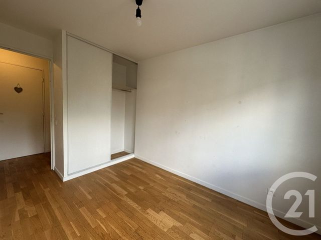 Appartement F4 à louer - 4 pièces - 77.16 m2 - VILLEJUIF - 94 - ILE-DE-FRANCE - Century 21 K.B. Immobilier
