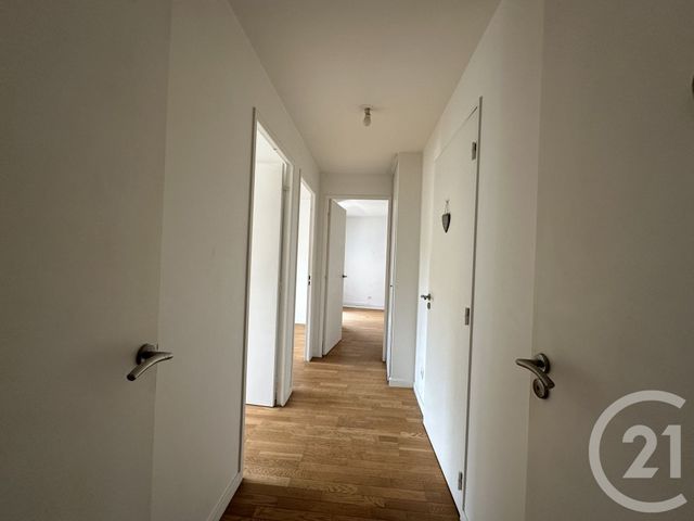 Appartement F4 à louer - 4 pièces - 77.16 m2 - VILLEJUIF - 94 - ILE-DE-FRANCE - Century 21 K.B. Immobilier