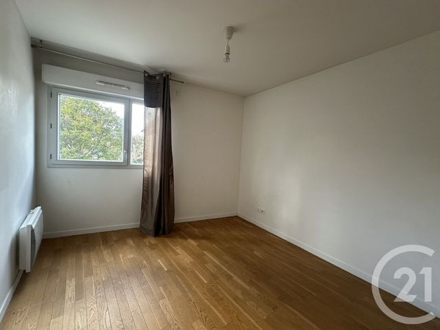 Appartement F4 à louer - 4 pièces - 77.16 m2 - VILLEJUIF - 94 - ILE-DE-FRANCE - Century 21 K.B. Immobilier