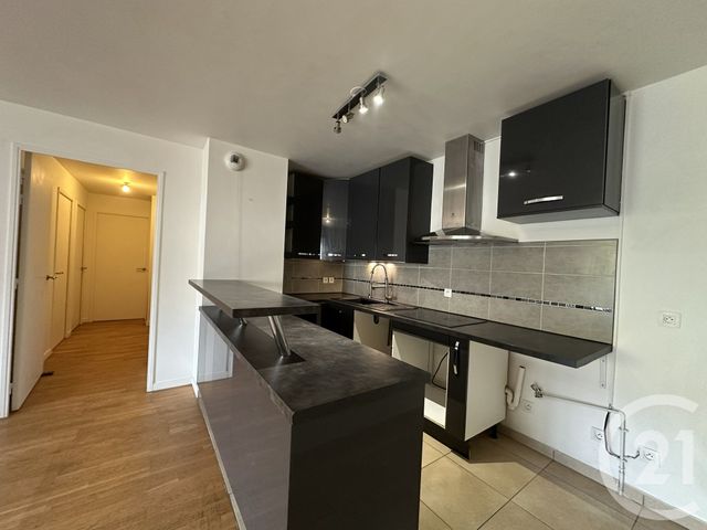 Appartement F4 à louer - 4 pièces - 77.16 m2 - VILLEJUIF - 94 - ILE-DE-FRANCE - Century 21 K.B. Immobilier