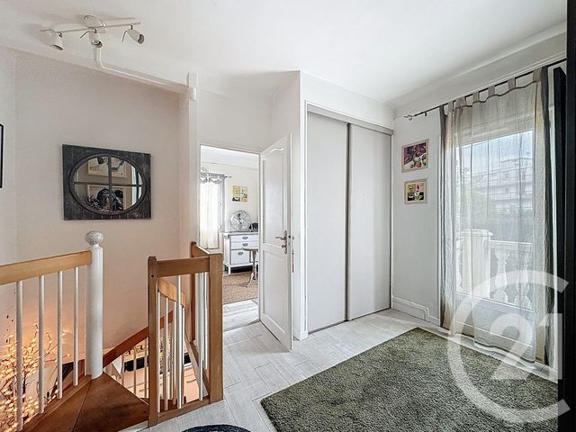 maison à vendre - 5 pièces - 112.43 m2 - VILLEJUIF - 94 - ILE-DE-FRANCE - Century 21 K.B. Immobilier
