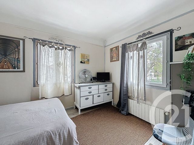 maison à vendre - 5 pièces - 112.43 m2 - VILLEJUIF - 94 - ILE-DE-FRANCE - Century 21 K.B. Immobilier