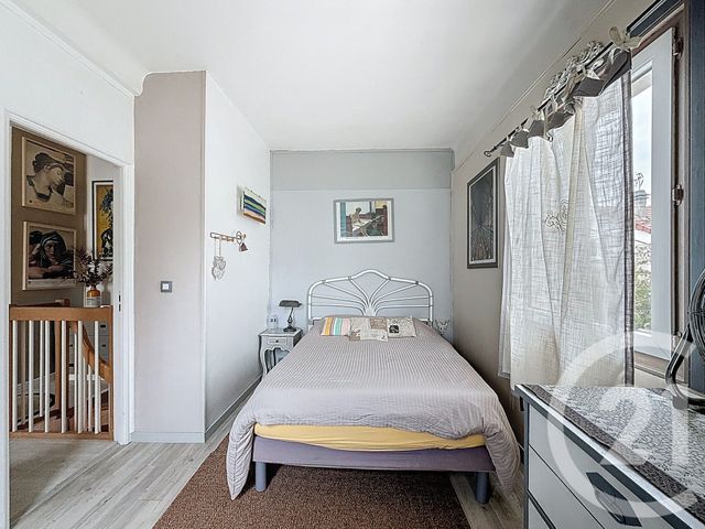 maison à vendre - 5 pièces - 112.43 m2 - VILLEJUIF - 94 - ILE-DE-FRANCE - Century 21 K.B. Immobilier