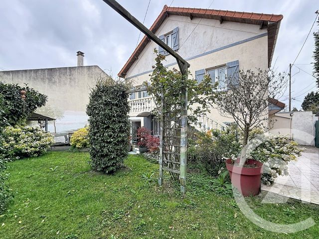 maison à vendre - 5 pièces - 112.43 m2 - VILLEJUIF - 94 - ILE-DE-FRANCE - Century 21 K.B. Immobilier