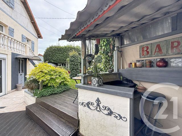 maison à vendre - 5 pièces - 112.43 m2 - VILLEJUIF - 94 - ILE-DE-FRANCE - Century 21 K.B. Immobilier