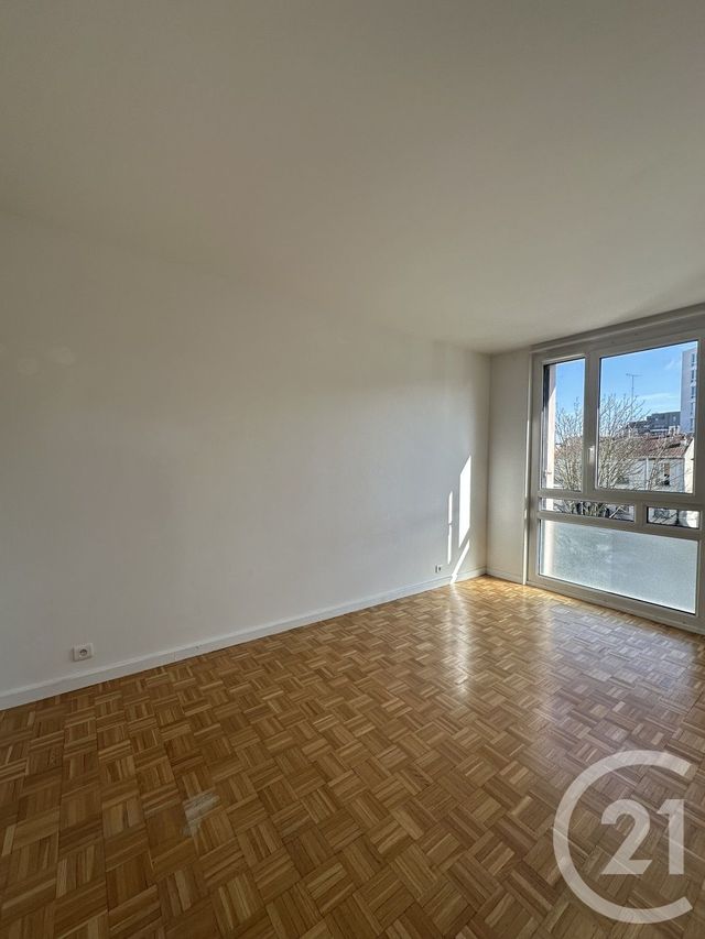 Appartement F3 à louer - 3 pièces - 51.13 m2 - VILLEJUIF - 94 - ILE-DE-FRANCE - Century 21 K.B. Immobilier