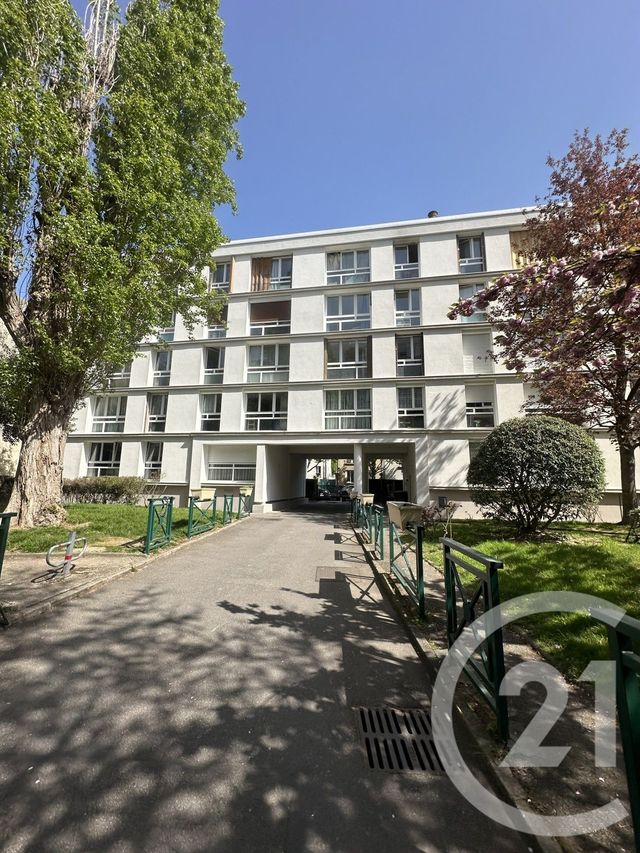 Appartement F3 à louer - 3 pièces - 51.13 m2 - VILLEJUIF - 94 - ILE-DE-FRANCE - Century 21 K.B. Immobilier