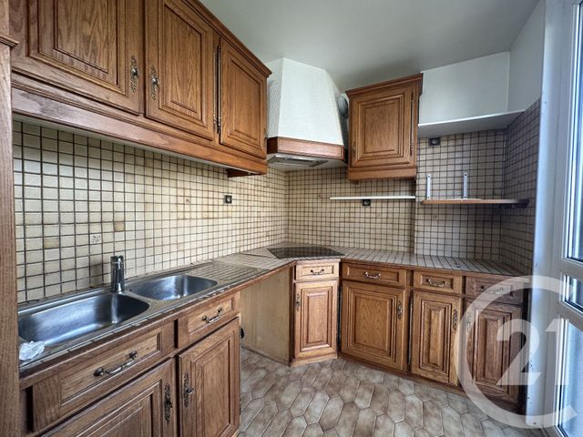 Appartement F3 à louer - 3 pièces - 51.13 m2 - VILLEJUIF - 94 - ILE-DE-FRANCE - Century 21 K.B. Immobilier