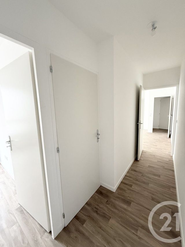 Appartement F3 à louer - 3 pièces - 61.87 m2 - VITRY SUR SEINE - 94 - ILE-DE-FRANCE - Century 21 K.B. Immobilier