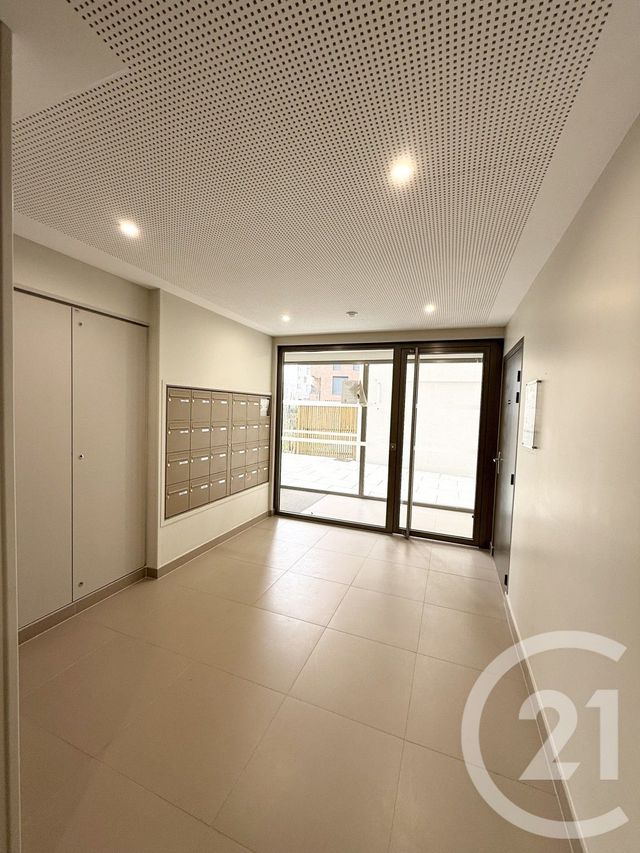 Appartement F3 à louer - 3 pièces - 61.87 m2 - VITRY SUR SEINE - 94 - ILE-DE-FRANCE - Century 21 K.B. Immobilier