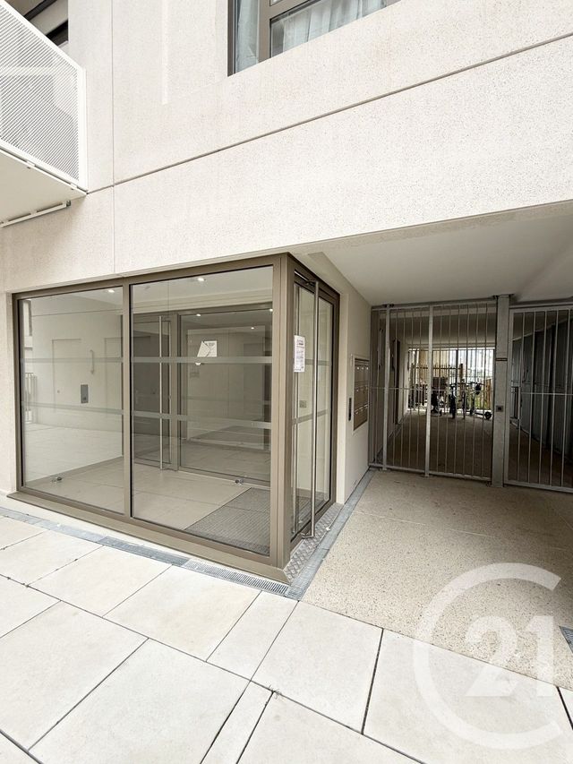 Appartement F3 à louer - 3 pièces - 61.87 m2 - VITRY SUR SEINE - 94 - ILE-DE-FRANCE - Century 21 K.B. Immobilier