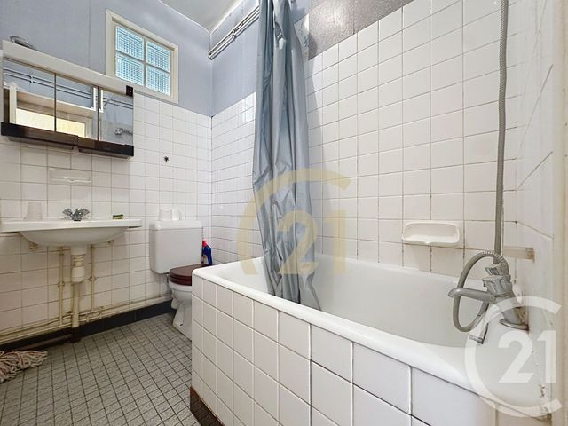 Appartement F2 à vendre - 2 pièces - 30.88 m2 - VILLEJUIF - 94 - ILE-DE-FRANCE - Century 21 K.B. Immobilier