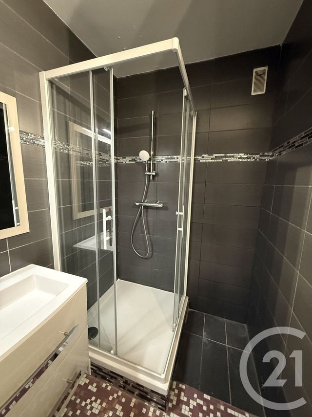 Appartement F3 à louer - 3 pièces - 58.24 m2 - VILLEJUIF - 94 - ILE-DE-FRANCE - Century 21 K.B. Immobilier