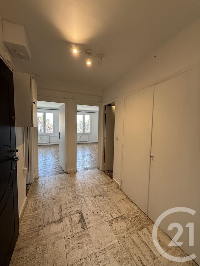 Appartement F3 à louer - 3 pièces - 58.24 m2 - VILLEJUIF - 94 - ILE-DE-FRANCE - Century 21 K.B. Immobilier