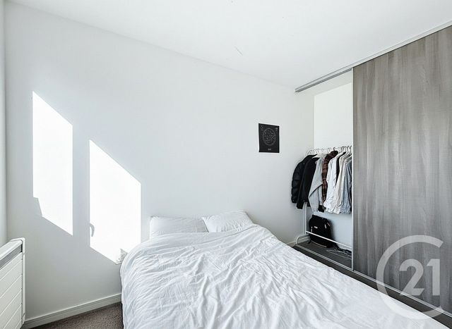 Appartement F3 à vendre - 3 pièces - 46.72 m2 - VILLEJUIF - 94 - ILE-DE-FRANCE - Century 21 K.B. Immobilier