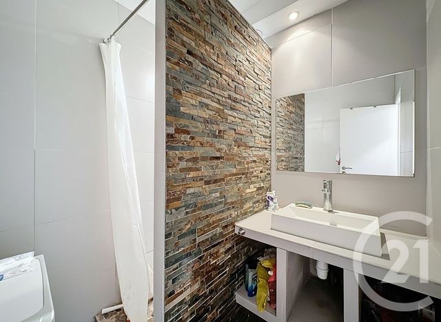 Appartement F3 à vendre - 3 pièces - 46.72 m2 - VILLEJUIF - 94 - ILE-DE-FRANCE - Century 21 K.B. Immobilier