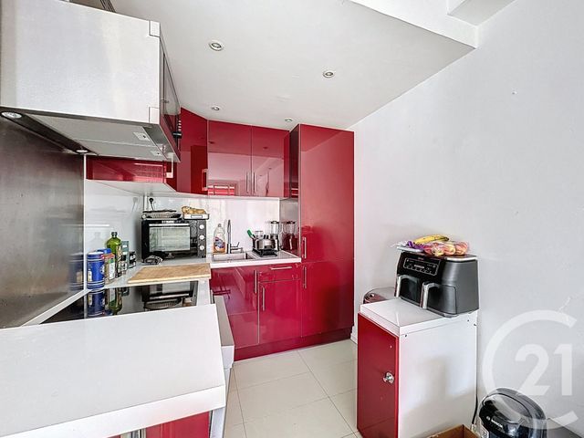 Appartement F3 à vendre - 3 pièces - 46.72 m2 - VILLEJUIF - 94 - ILE-DE-FRANCE - Century 21 K.B. Immobilier