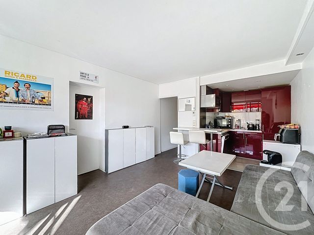 Appartement F3 à vendre - 3 pièces - 46.72 m2 - VILLEJUIF - 94 - ILE-DE-FRANCE - Century 21 K.B. Immobilier