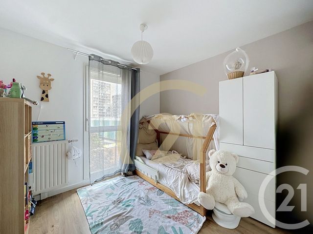 Appartement F3 à vendre - 3 pièces - 59.15 m2 - VILLEJUIF - 94 - ILE-DE-FRANCE - Century 21 K.B. Immobilier