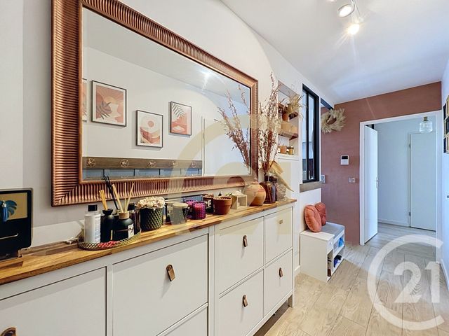 Appartement F3 à vendre - 3 pièces - 59.15 m2 - VILLEJUIF - 94 - ILE-DE-FRANCE - Century 21 K.B. Immobilier