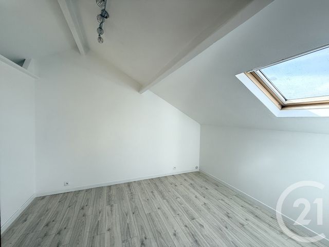 Appartement F2 à louer - 2 pièces - 33.93 m2 - VITRY SUR SEINE - 94 - ILE-DE-FRANCE - Century 21 K.B. Immobilier
