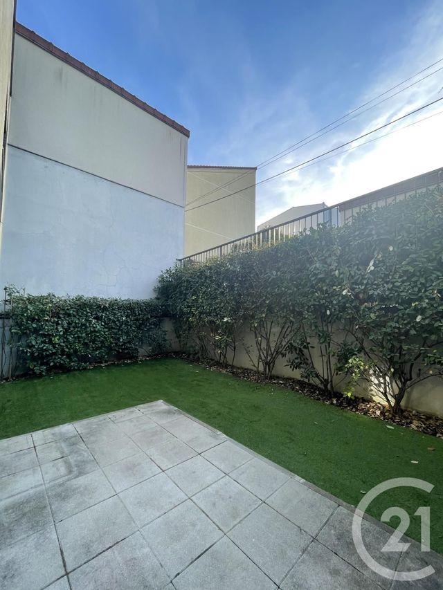 maison à louer - 4 pièces - 72.8 m2 - VILLEJUIF - 94 - ILE-DE-FRANCE - Century 21 K.B. Immobilier