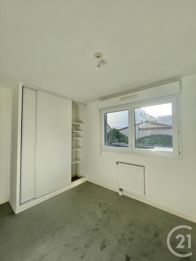 maison à louer - 4 pièces - 72.8 m2 - VILLEJUIF - 94 - ILE-DE-FRANCE - Century 21 K.B. Immobilier