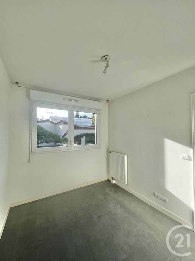 maison à louer - 4 pièces - 72.8 m2 - VILLEJUIF - 94 - ILE-DE-FRANCE - Century 21 K.B. Immobilier