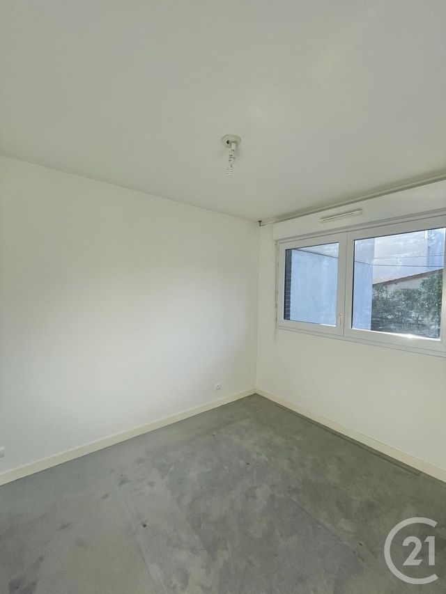 maison à louer - 4 pièces - 72.8 m2 - VILLEJUIF - 94 - ILE-DE-FRANCE - Century 21 K.B. Immobilier