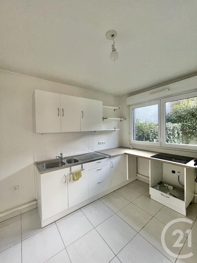 maison à louer - 4 pièces - 72.8 m2 - VILLEJUIF - 94 - ILE-DE-FRANCE - Century 21 K.B. Immobilier