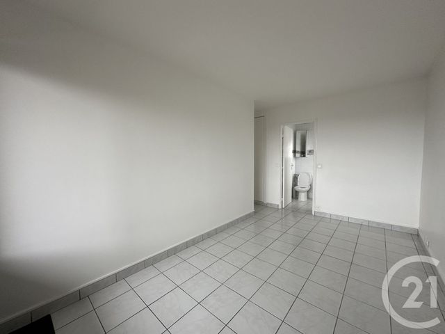 Appartement F4 à louer - 5 pièces - 94.87 m2 - VILLEJUIF - 94 - ILE-DE-FRANCE - Century 21 K.B. Immobilier