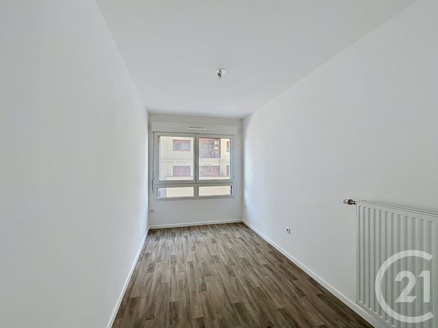 Appartement F4 à vendre - 4 pièces - 89.69 m2 - IVRY SUR SEINE - 94 - ILE-DE-FRANCE - Century 21 K.B. Immobilier