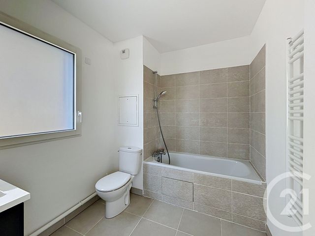 Appartement F4 à vendre - 4 pièces - 89.69 m2 - IVRY SUR SEINE - 94 - ILE-DE-FRANCE - Century 21 K.B. Immobilier